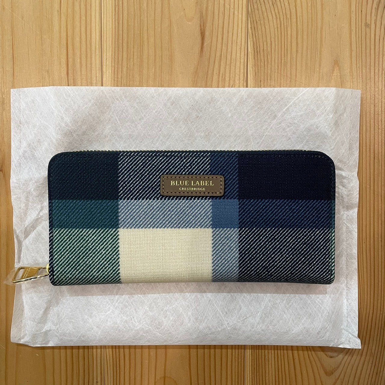 blue label 長銀包 Crestbridge check PVC 長銀包